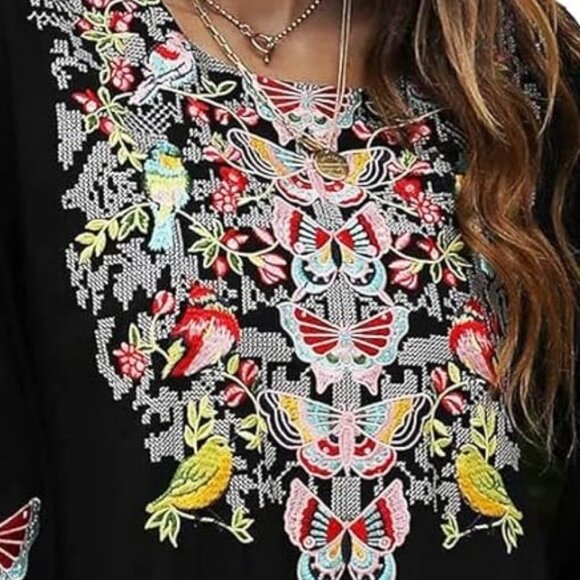 Butterfly Embroidered Blouse - Picture 4 of 7